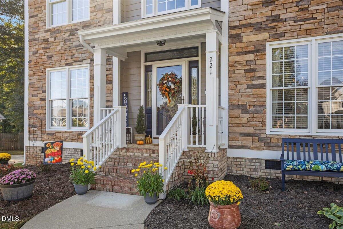 221 Parkridge Drive