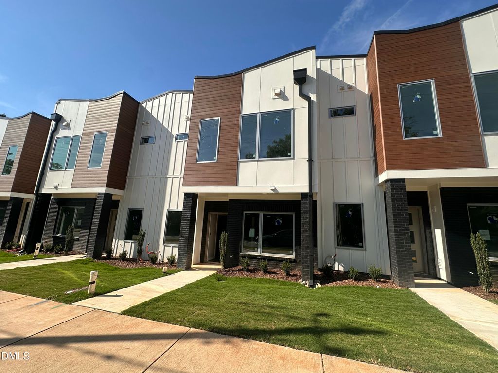 Photo of 1523 Sunrise Avenue, Raleigh, NC 27608 (MLS # 10139221)