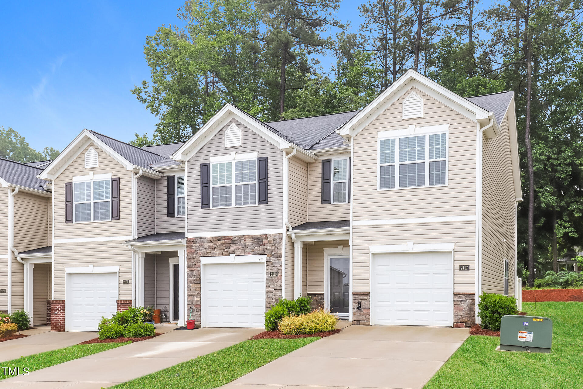 2117 Lily Drive
