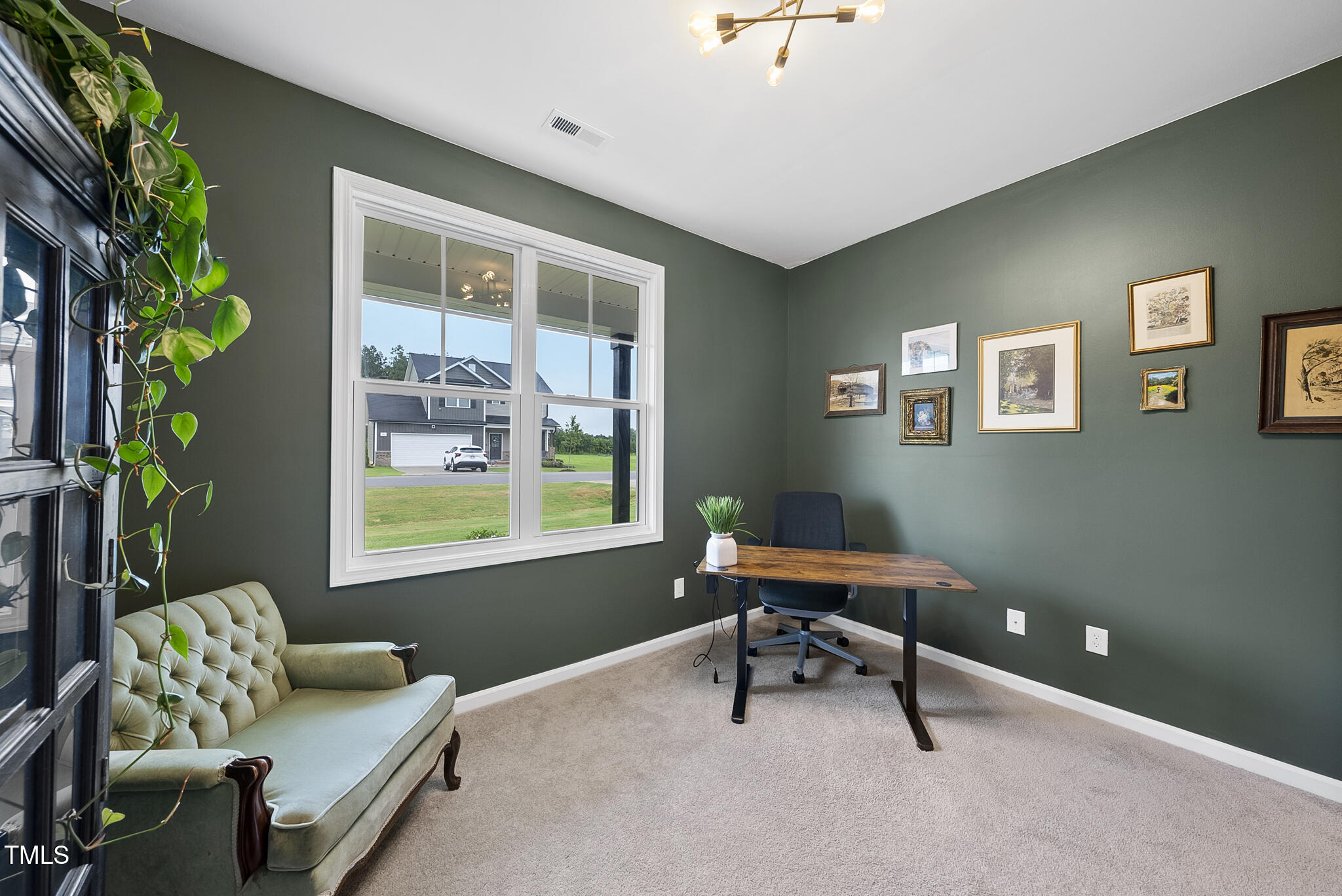 251 Olde Place