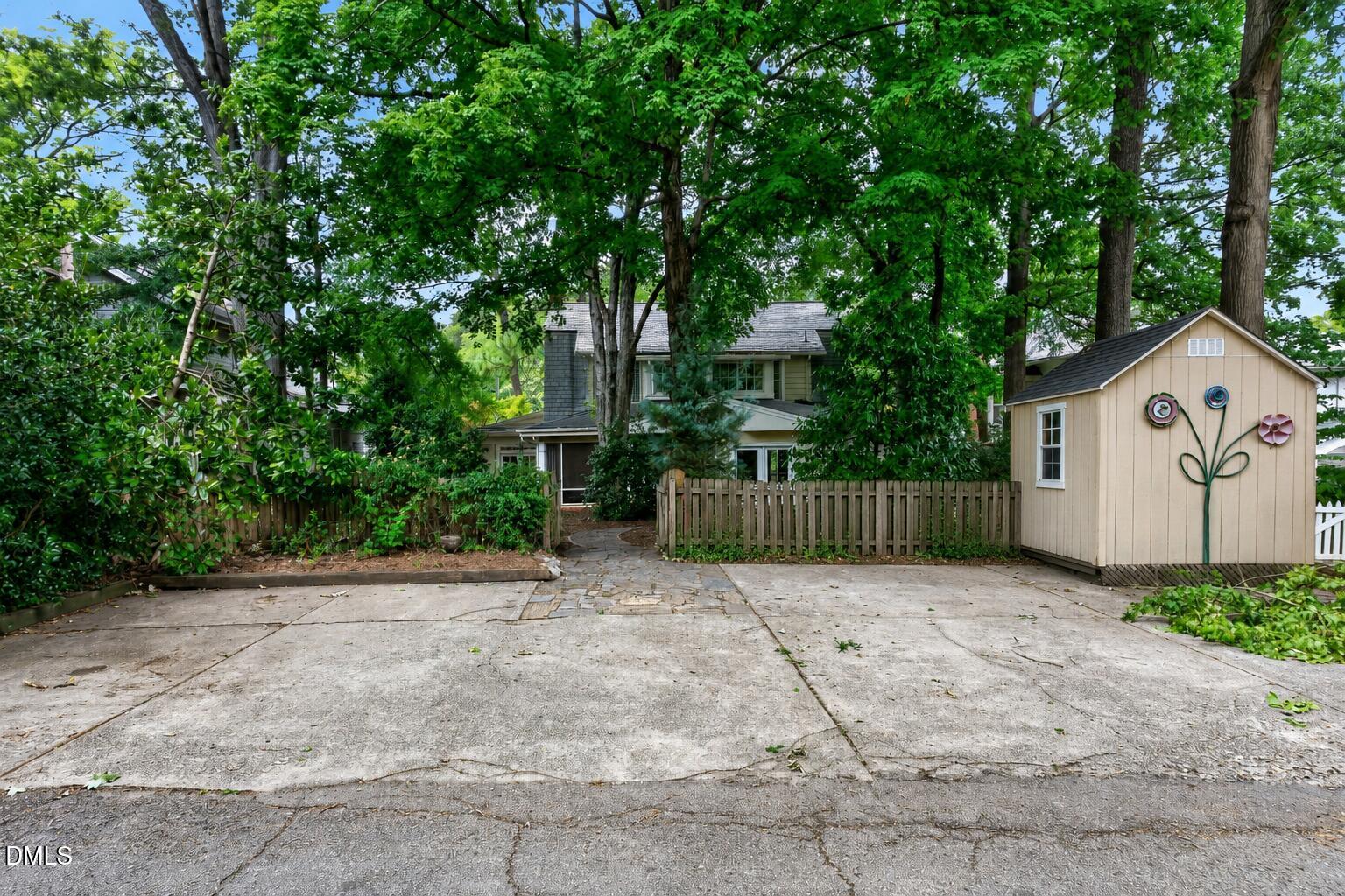 306 Hillcrest Road