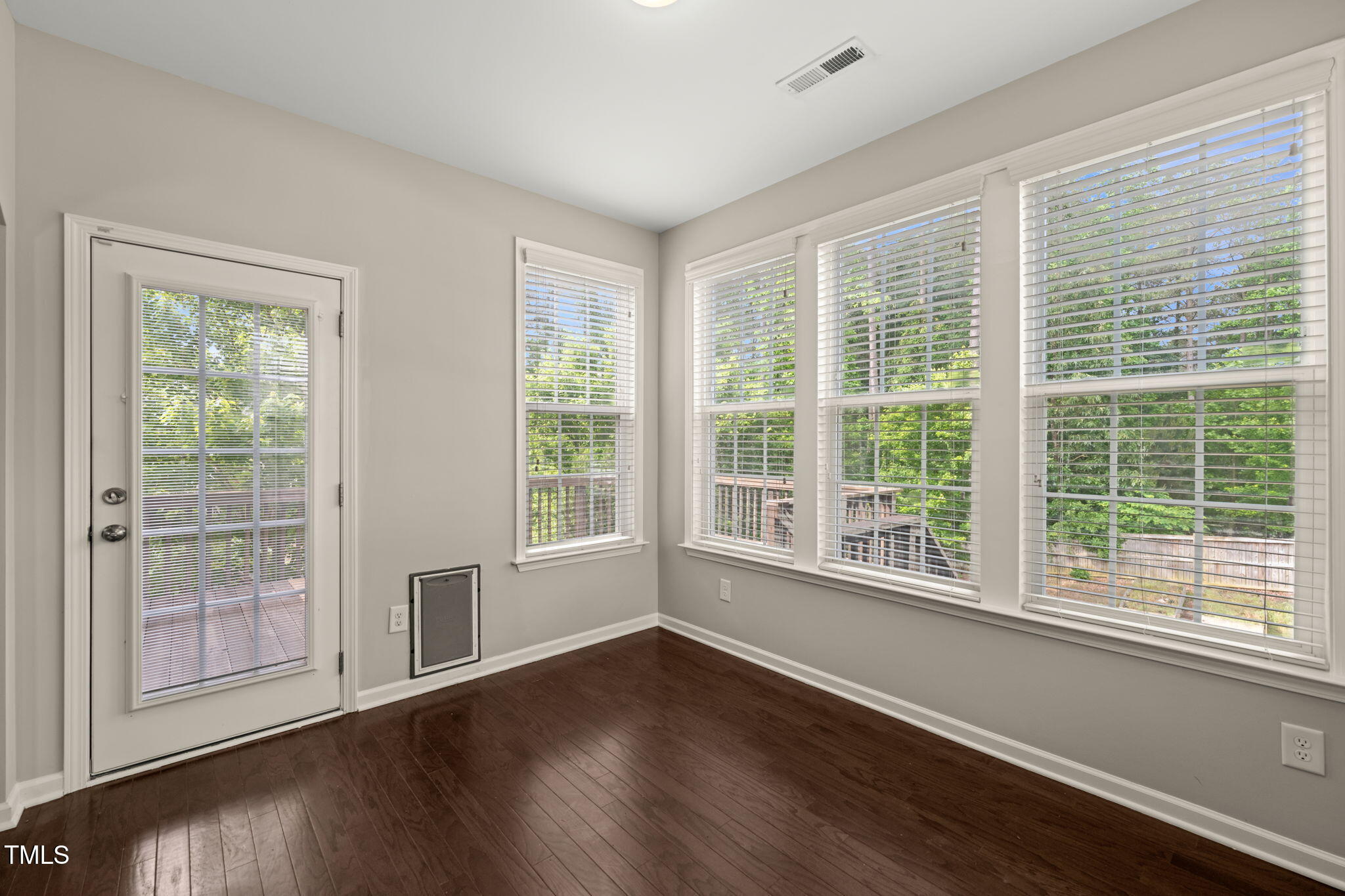 5011 Peachtree Town Lane