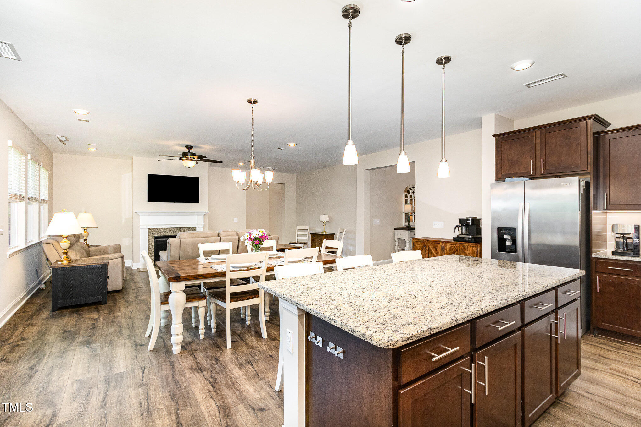 59 White Quartz Place