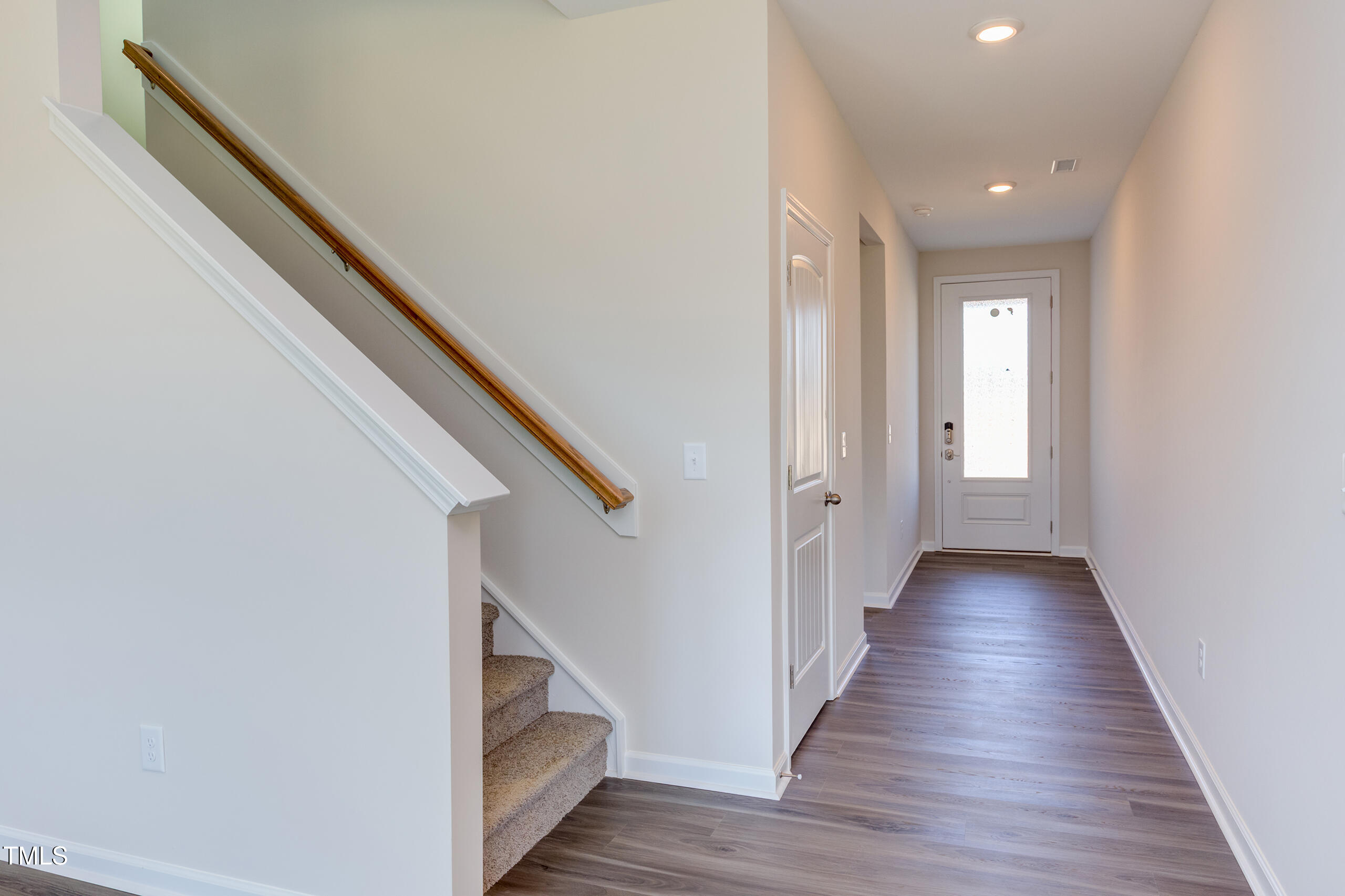 121 Barn Door Drive