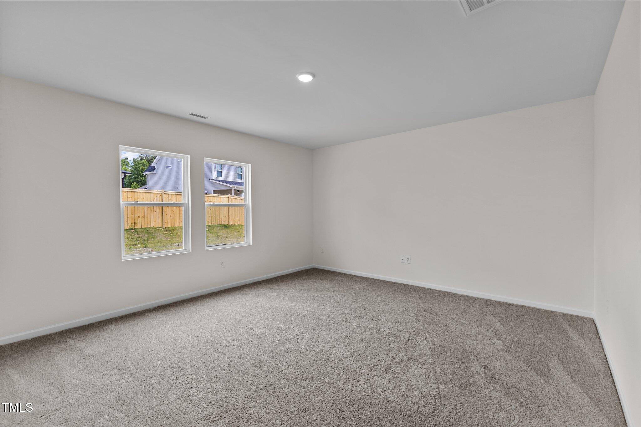 129 Gladstone Loop