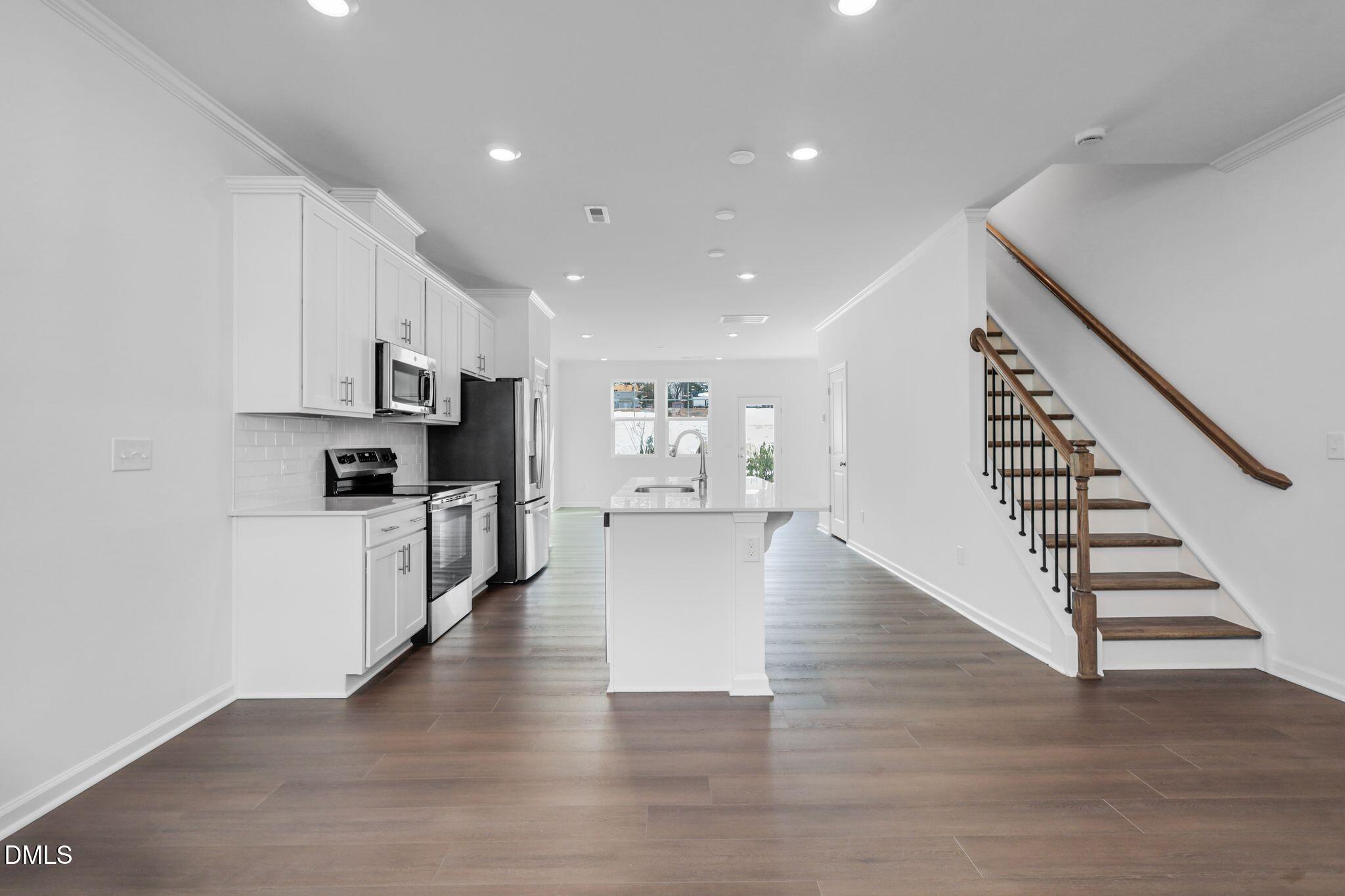 2306 Oakwood Meadows Court