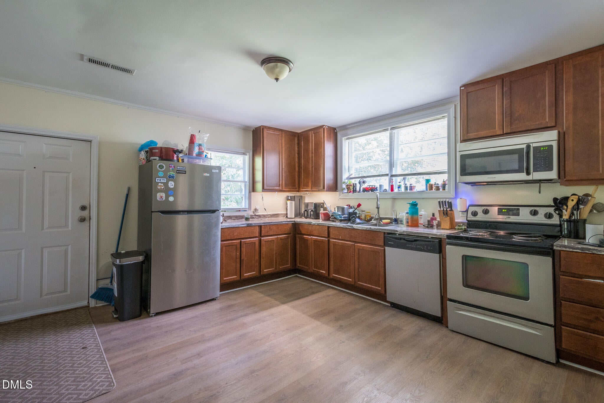 519 E Walnut Avenue