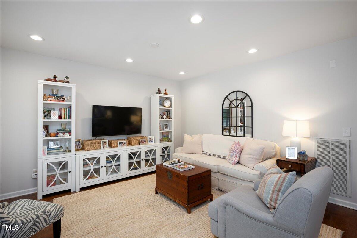528 Moseley Lane