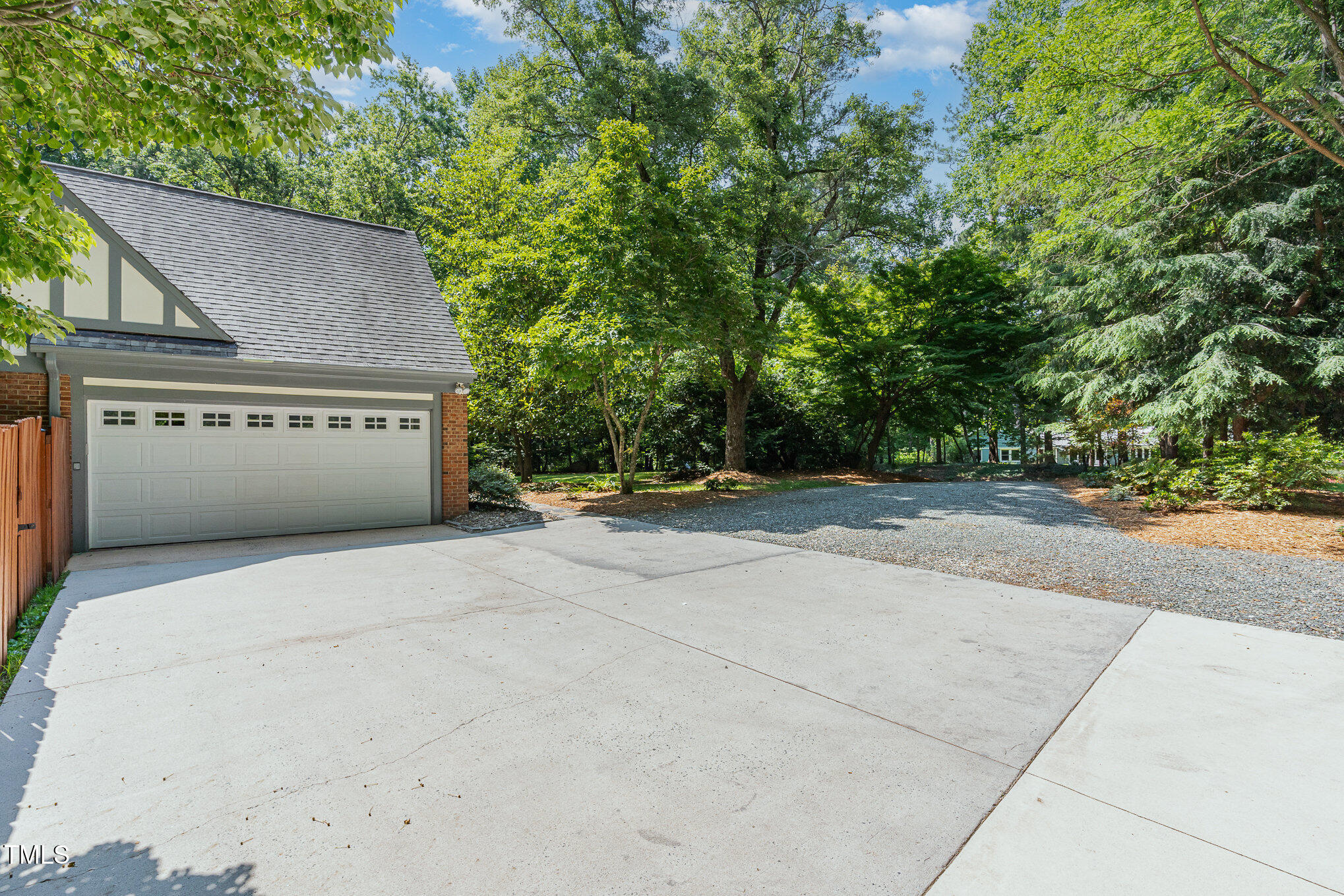 106 Wolfs Trail