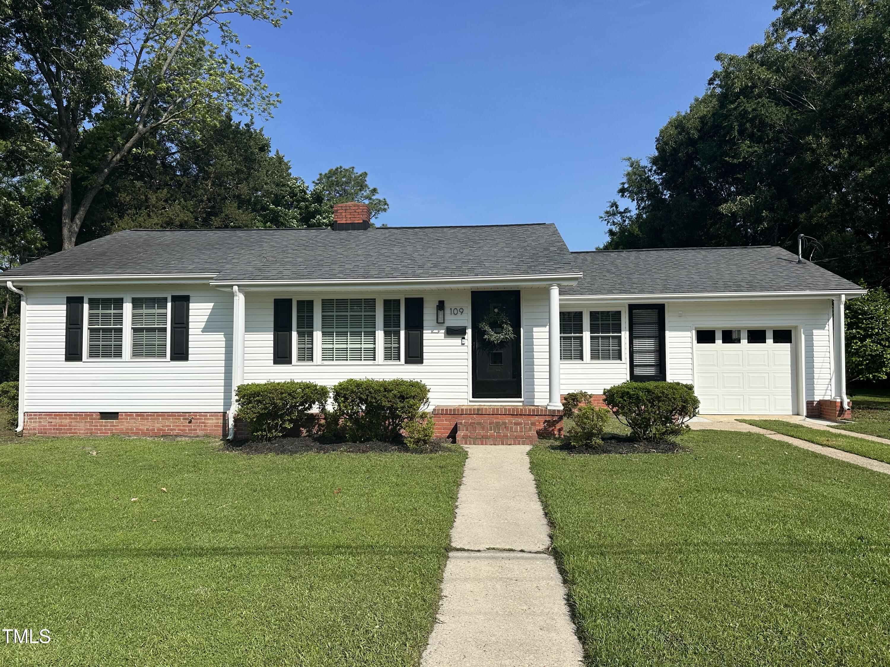 109 N Watauga Avenue