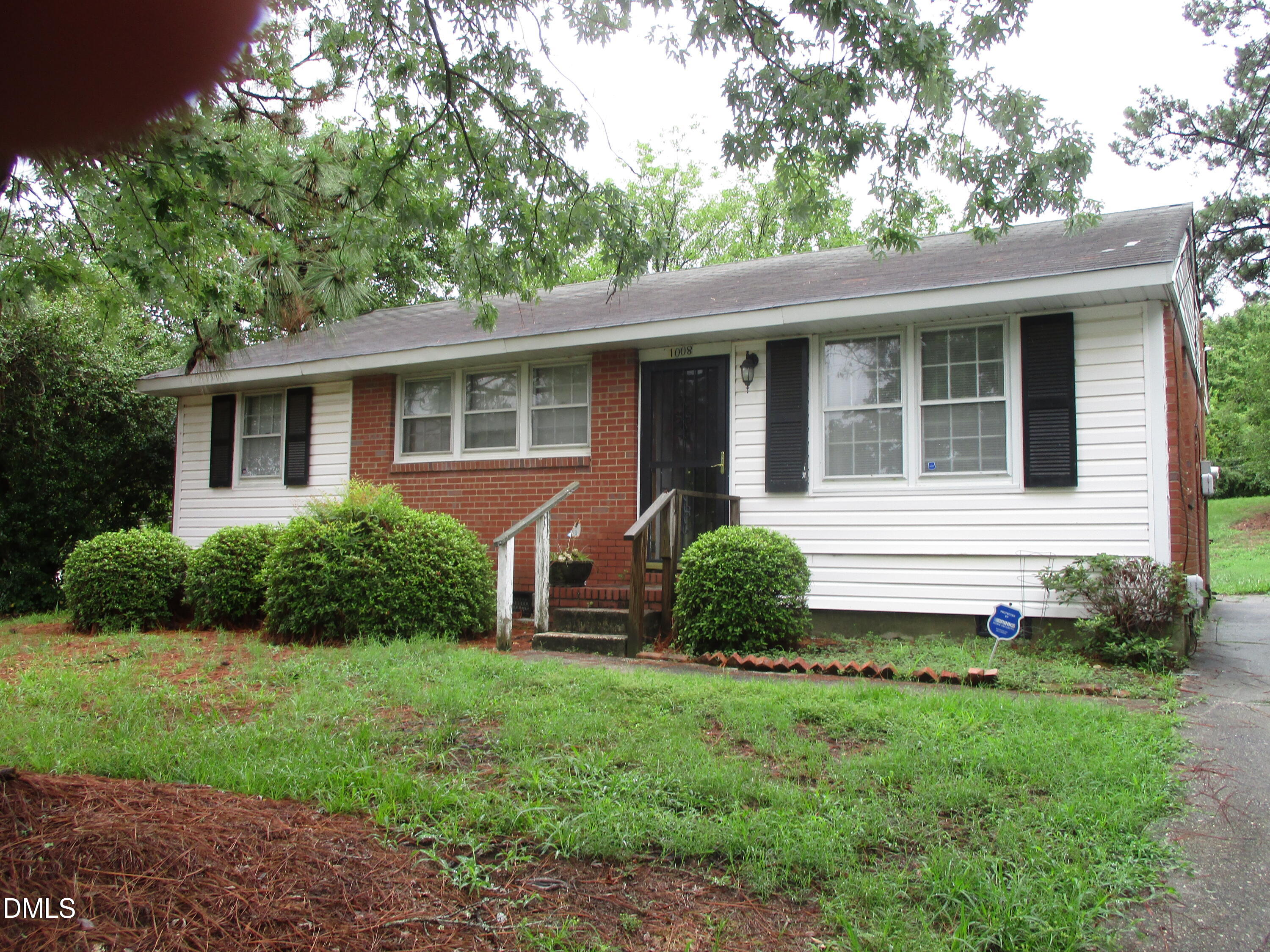1008 Hadley Road