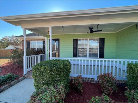 A home in Raeford