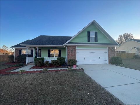 A home in Raeford