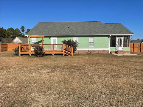 A home in Raeford