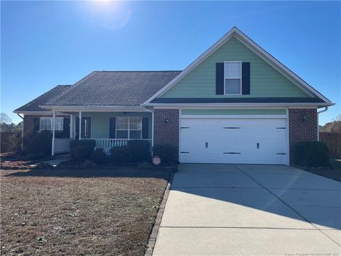 A home in Raeford