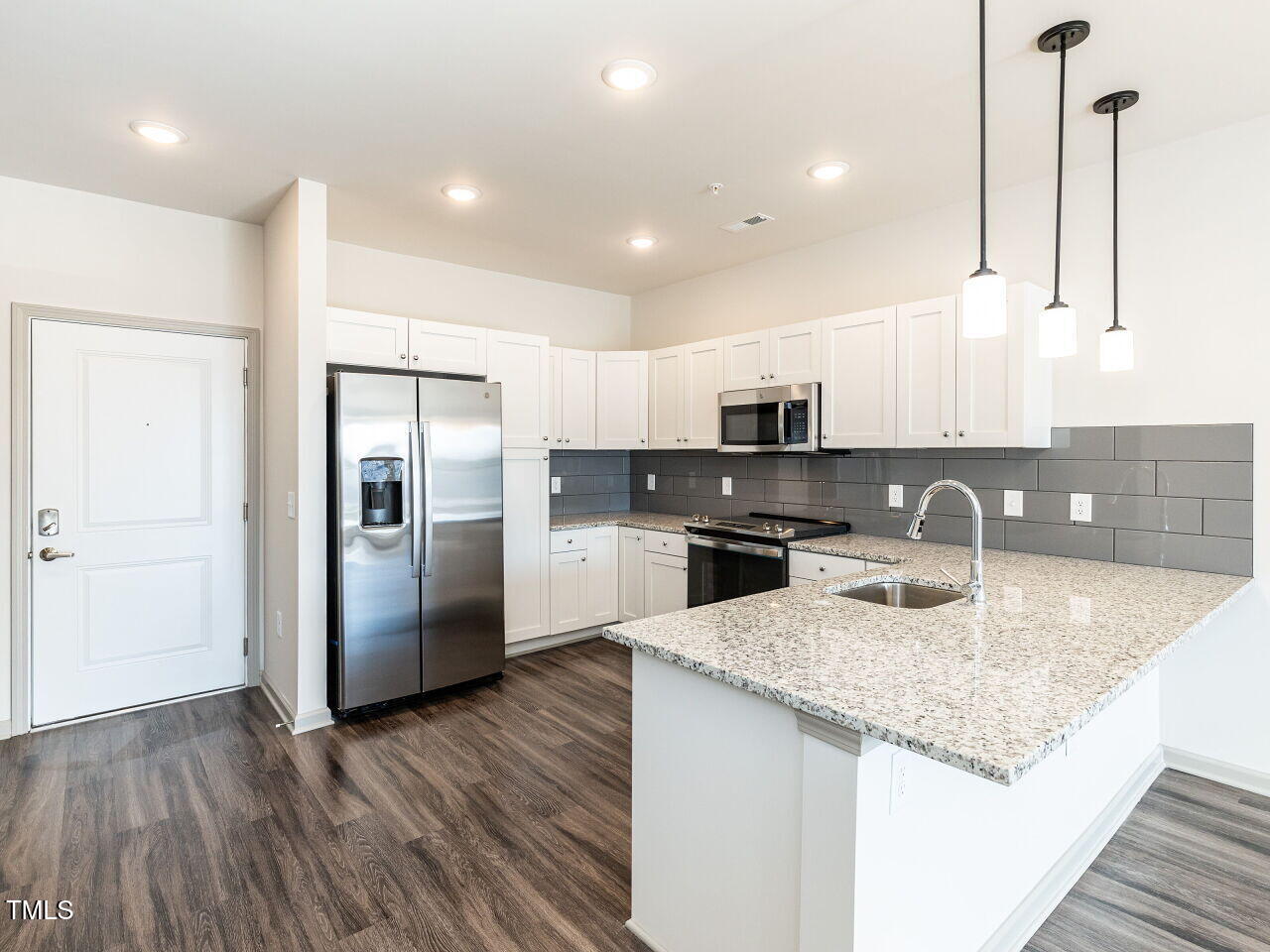 2325 Gathering Square Ct Court 2325