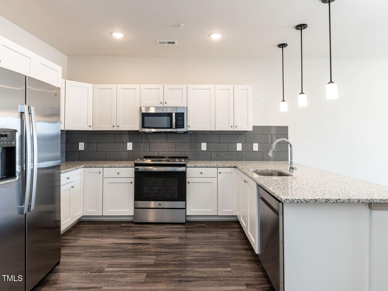 2325 Gathering Square Ct Court 2325