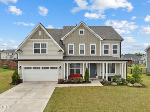 200 Cloud Berry Lane Holly Springs NC 27540