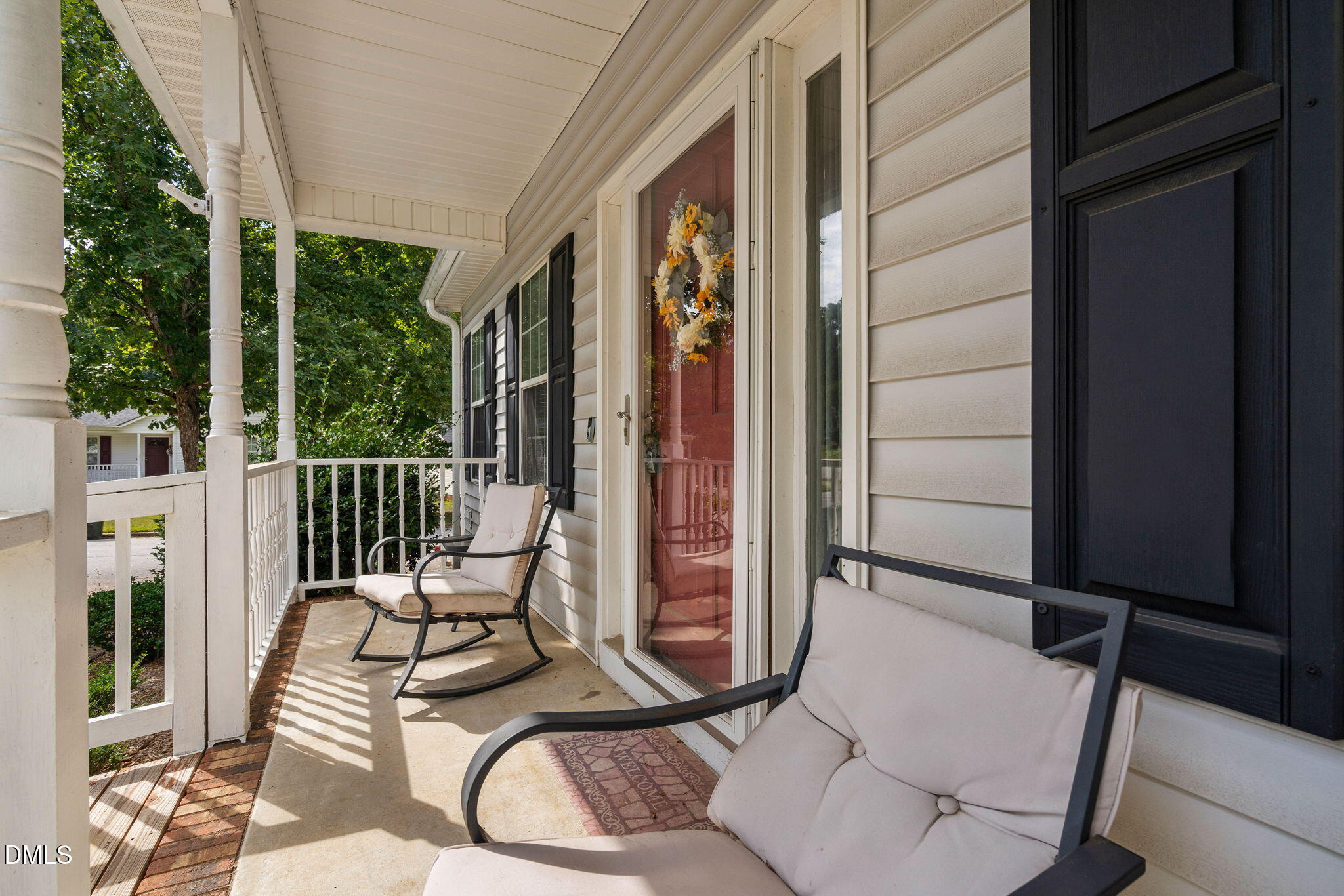 100 Blackthorne Place