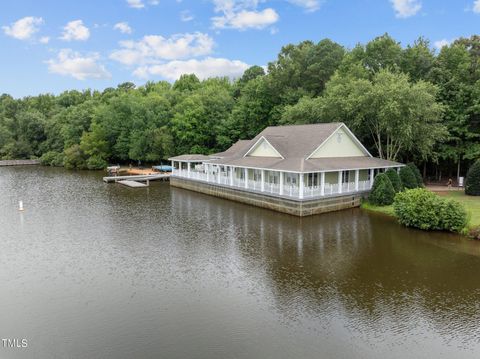 A home in Holly Springs