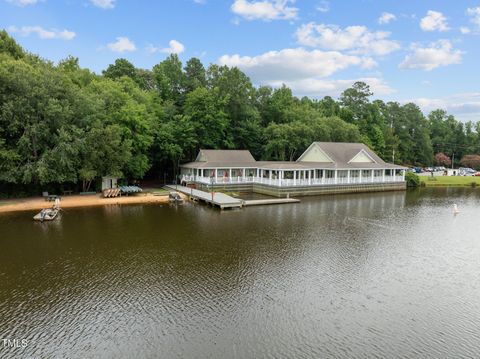 A home in Holly Springs