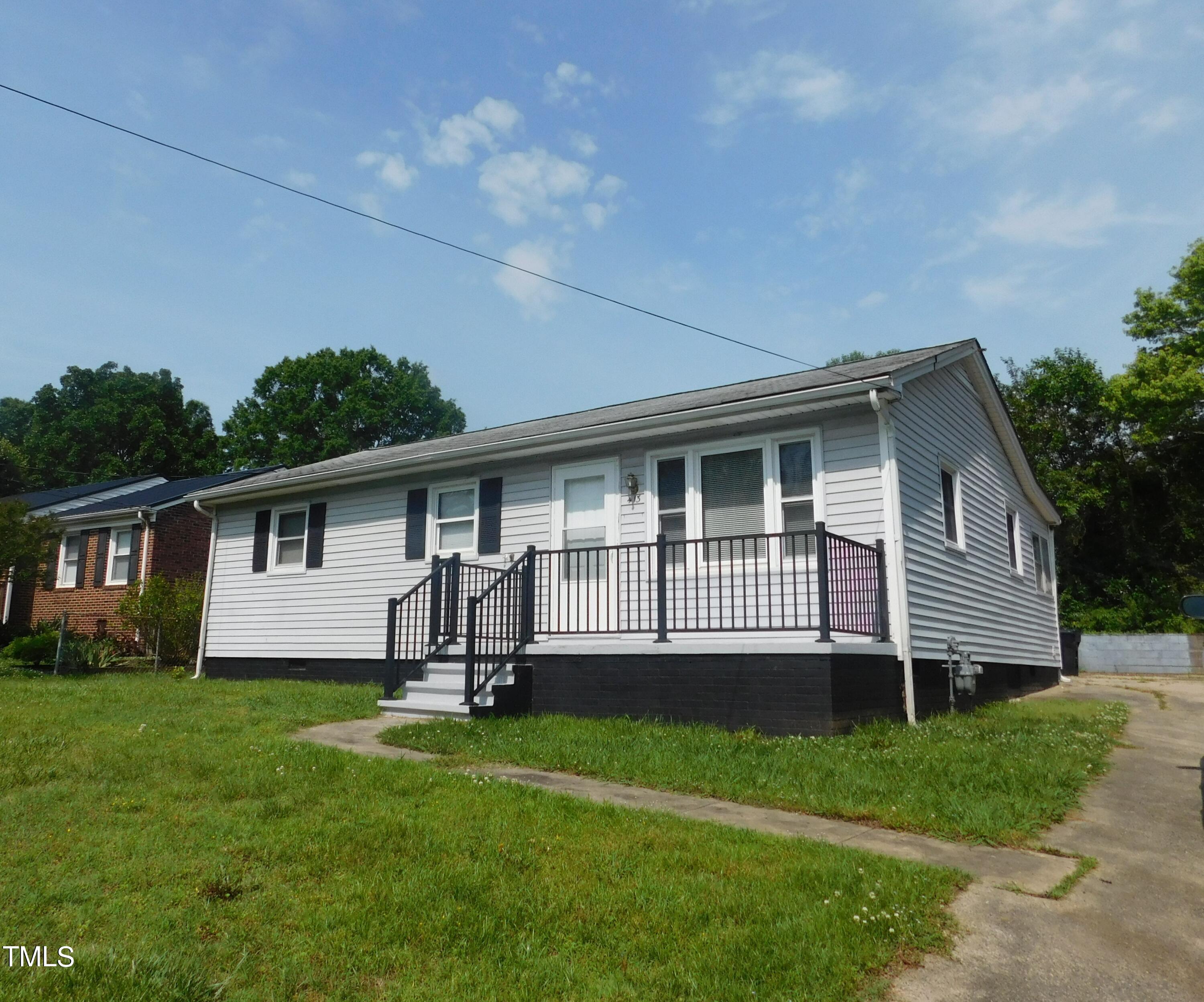 View Burlington, NC 27217 house