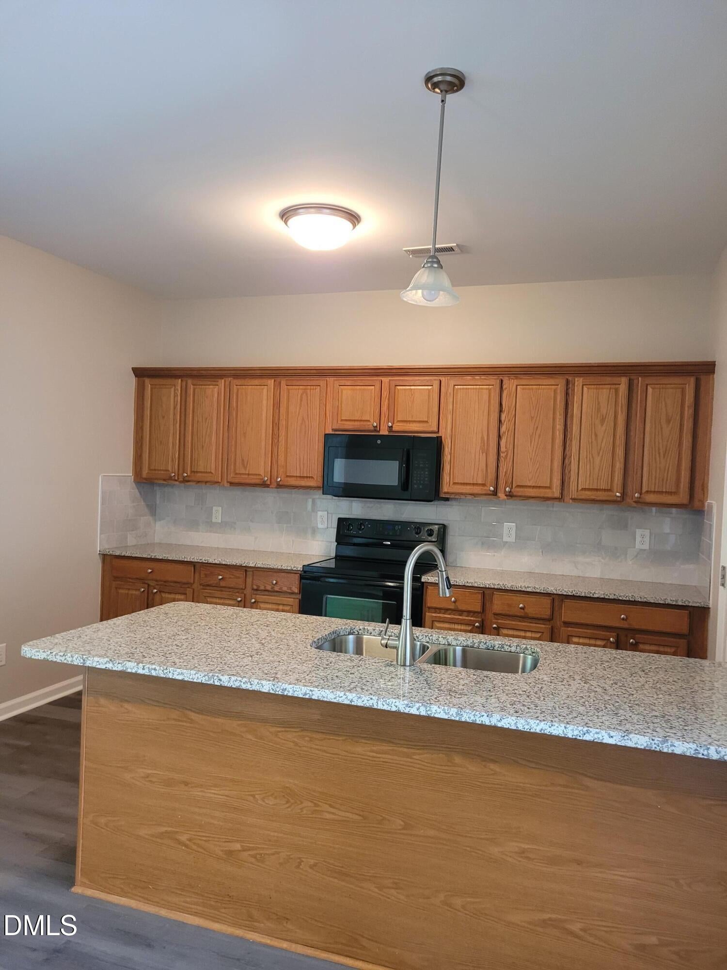 3506 Midway Island Court