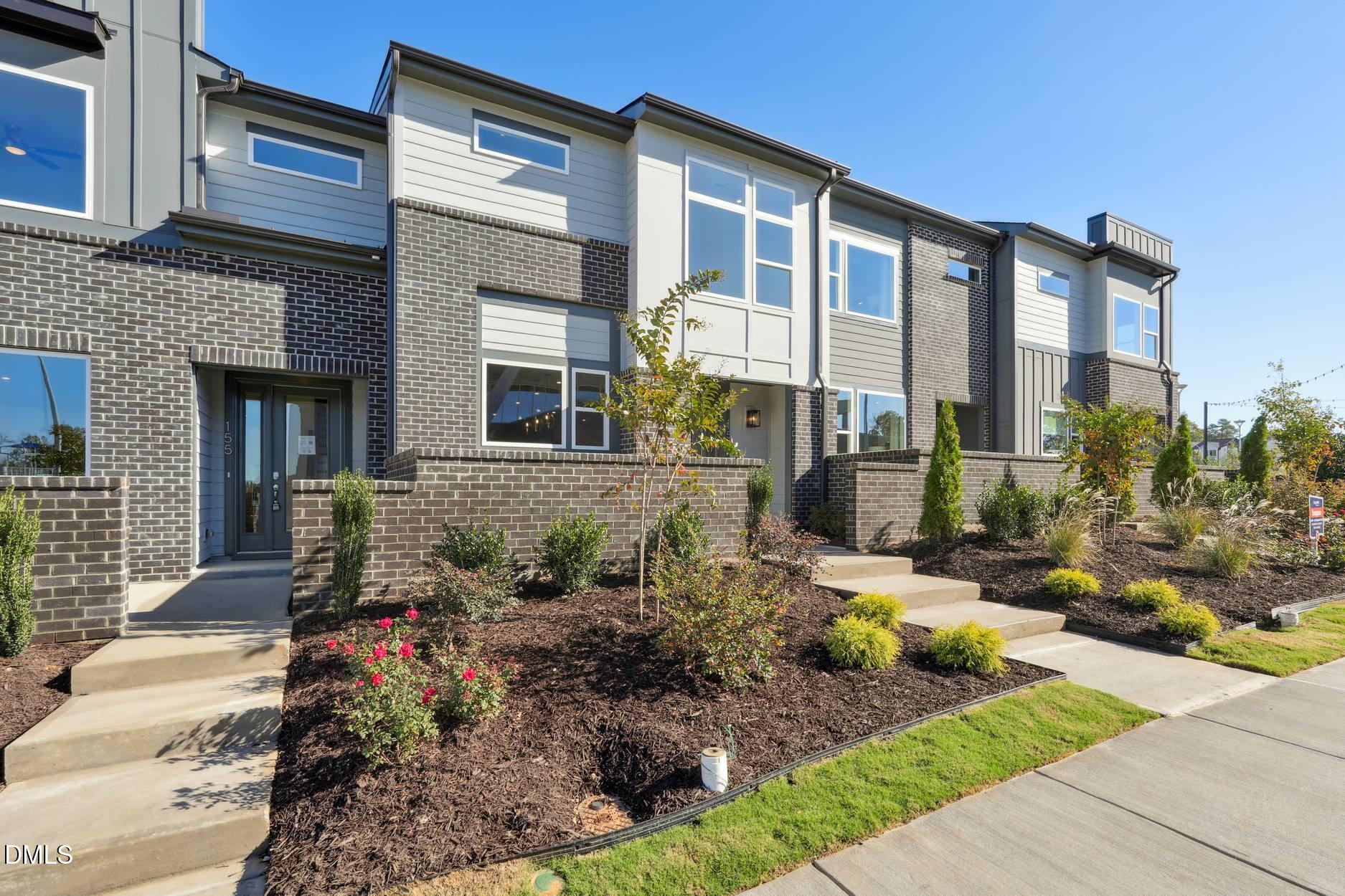 137 Parkland Drive