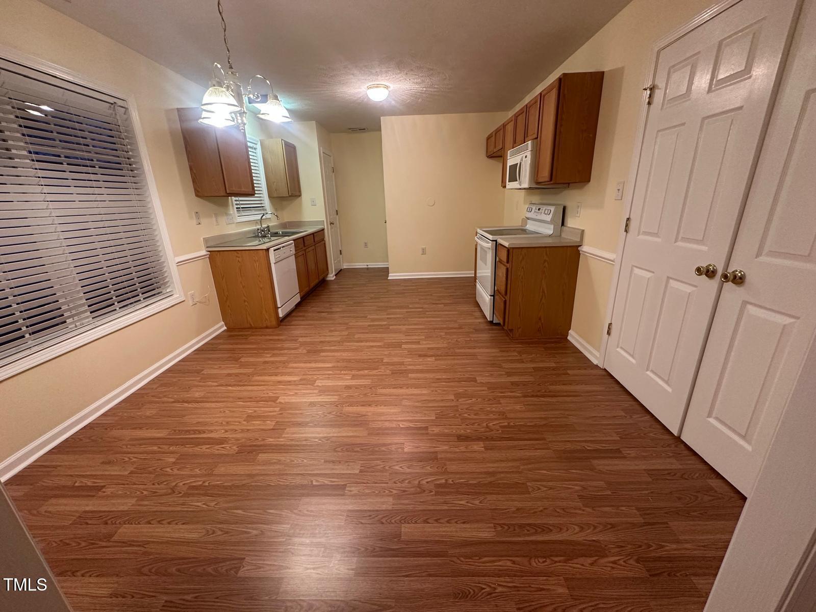 Fayetteville, North Carolina 28306, United States, 3 Bedrooms Bedrooms, ,2 BathroomsBathrooms,Residential,Active,97923