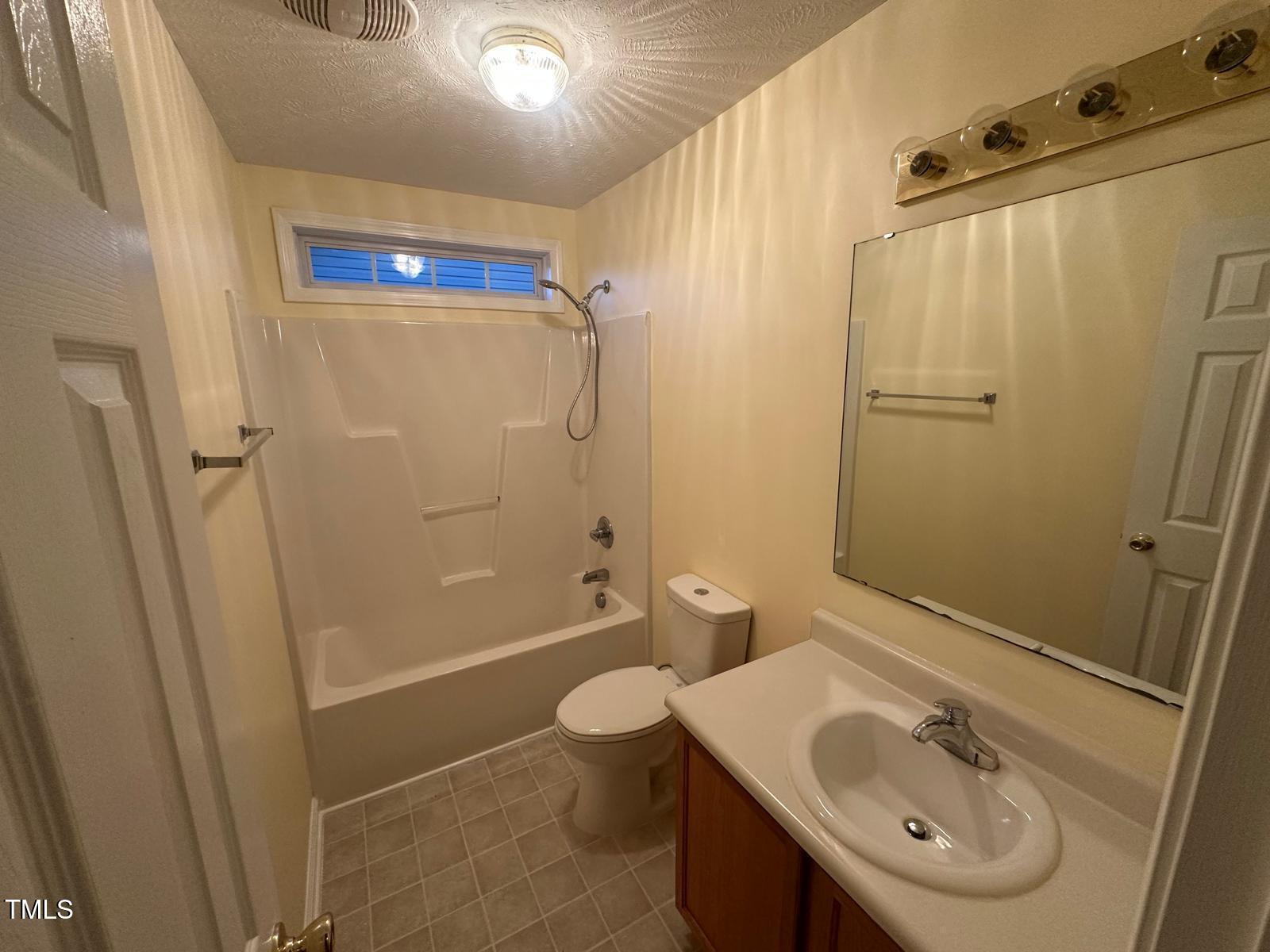 Fayetteville, North Carolina 28306, United States, 3 Bedrooms Bedrooms, ,2 BathroomsBathrooms,Residential,Active,97923