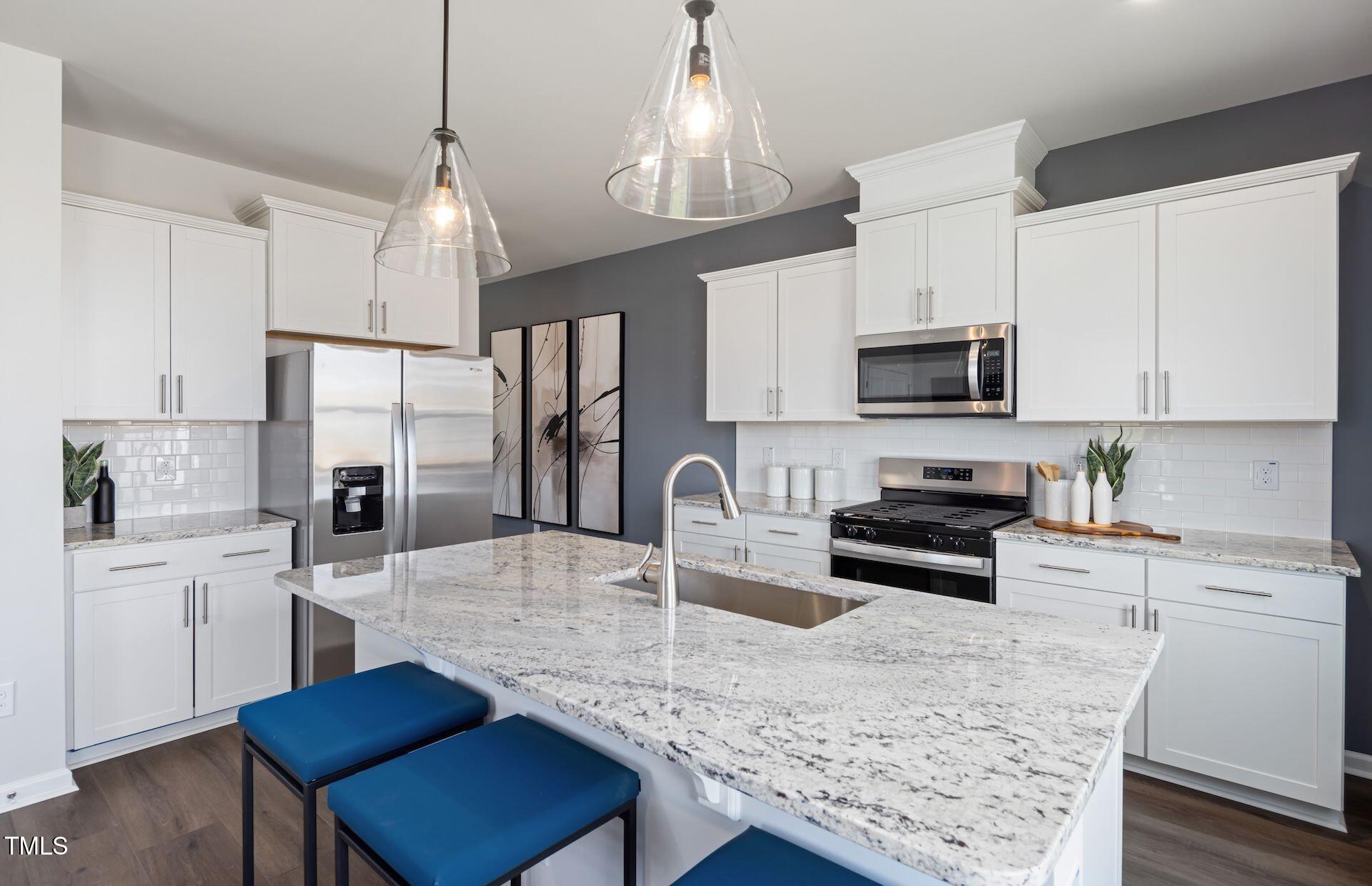 2810 Farmhouse Drive