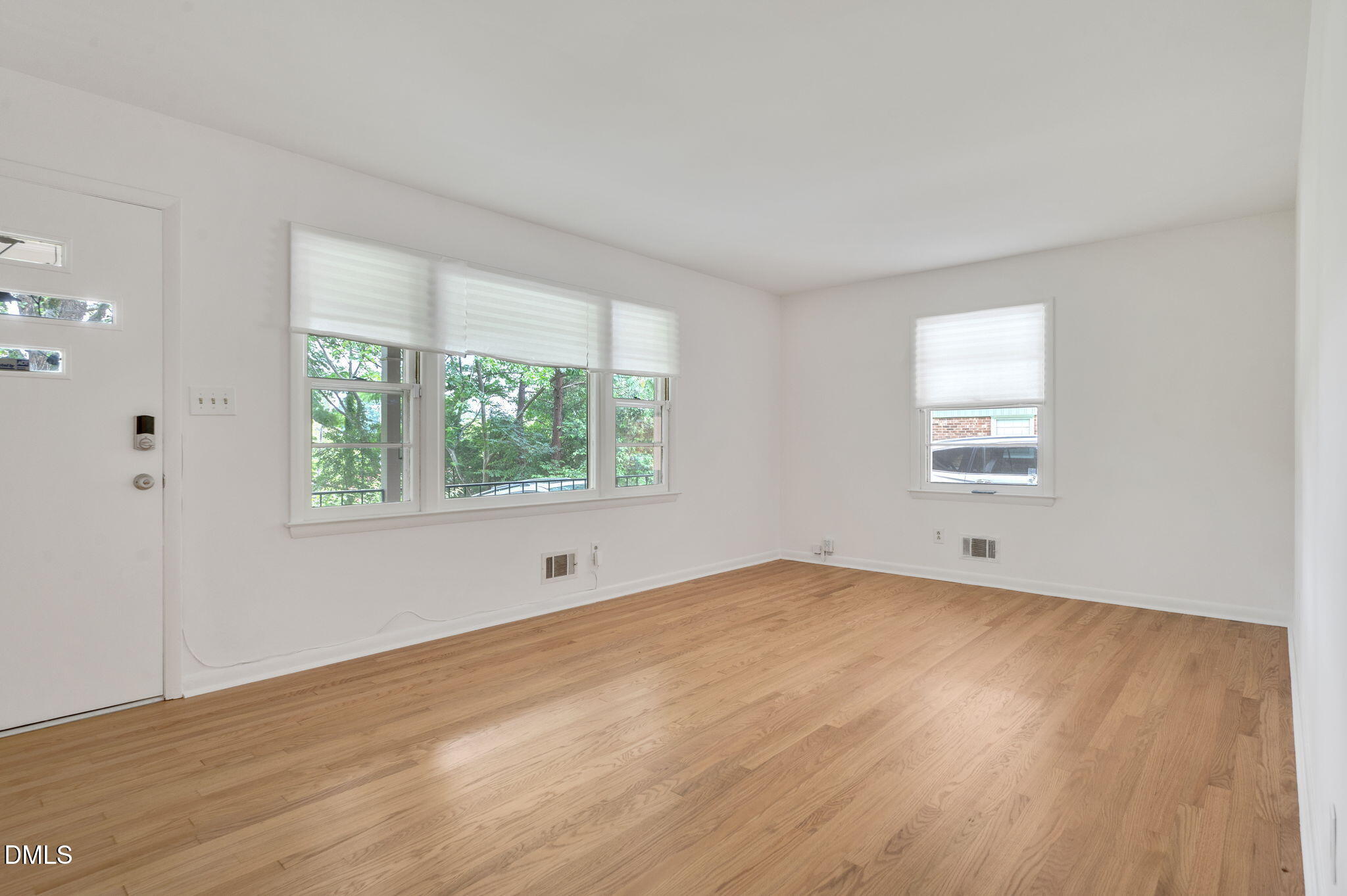 321 Clarendon Crescent
