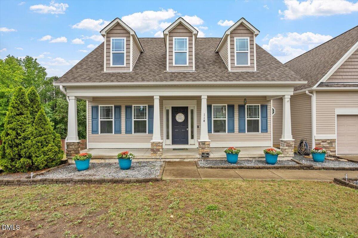 114 N Sunset Ridge Drive
