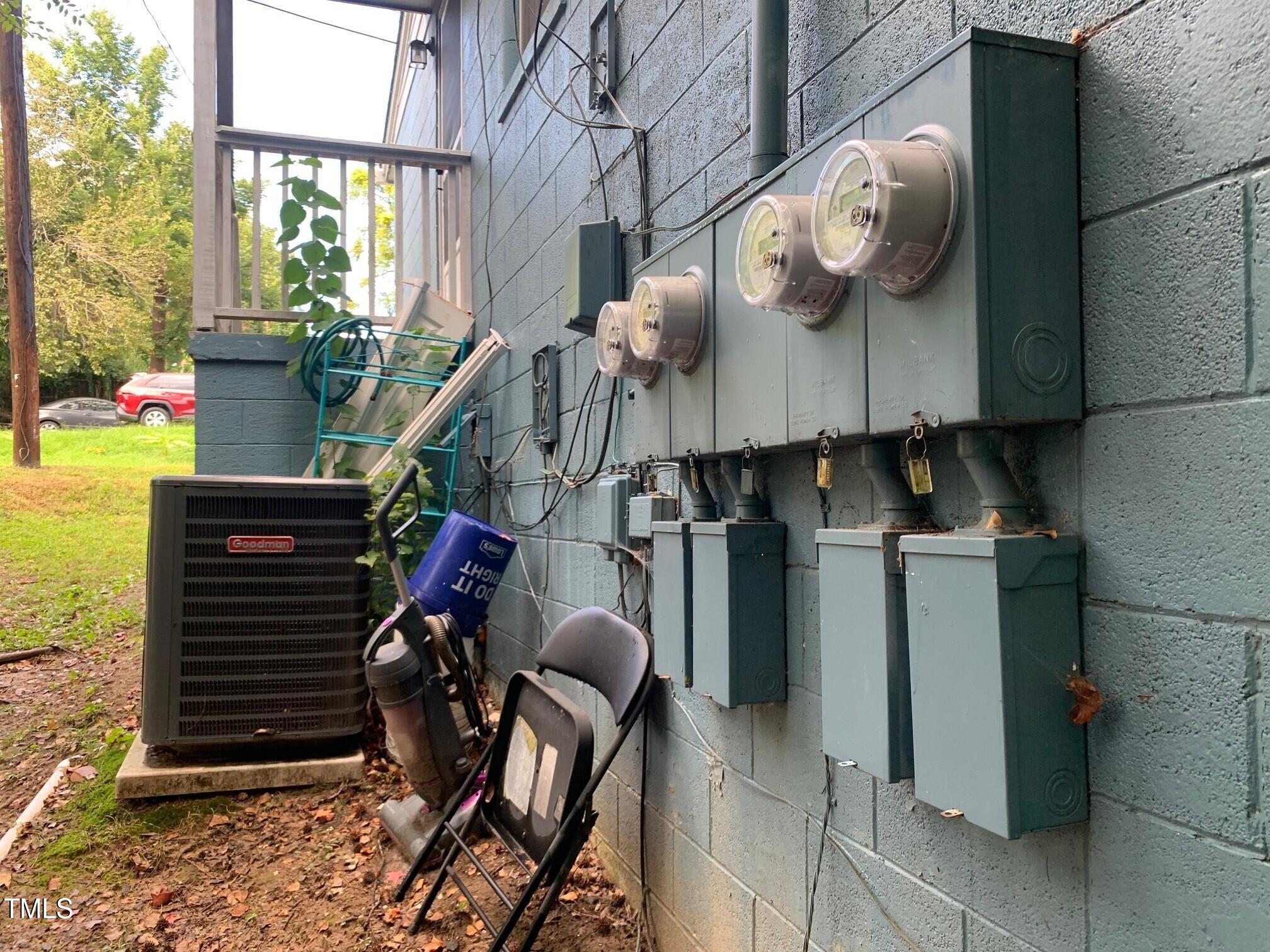 2203 Lafayette Street