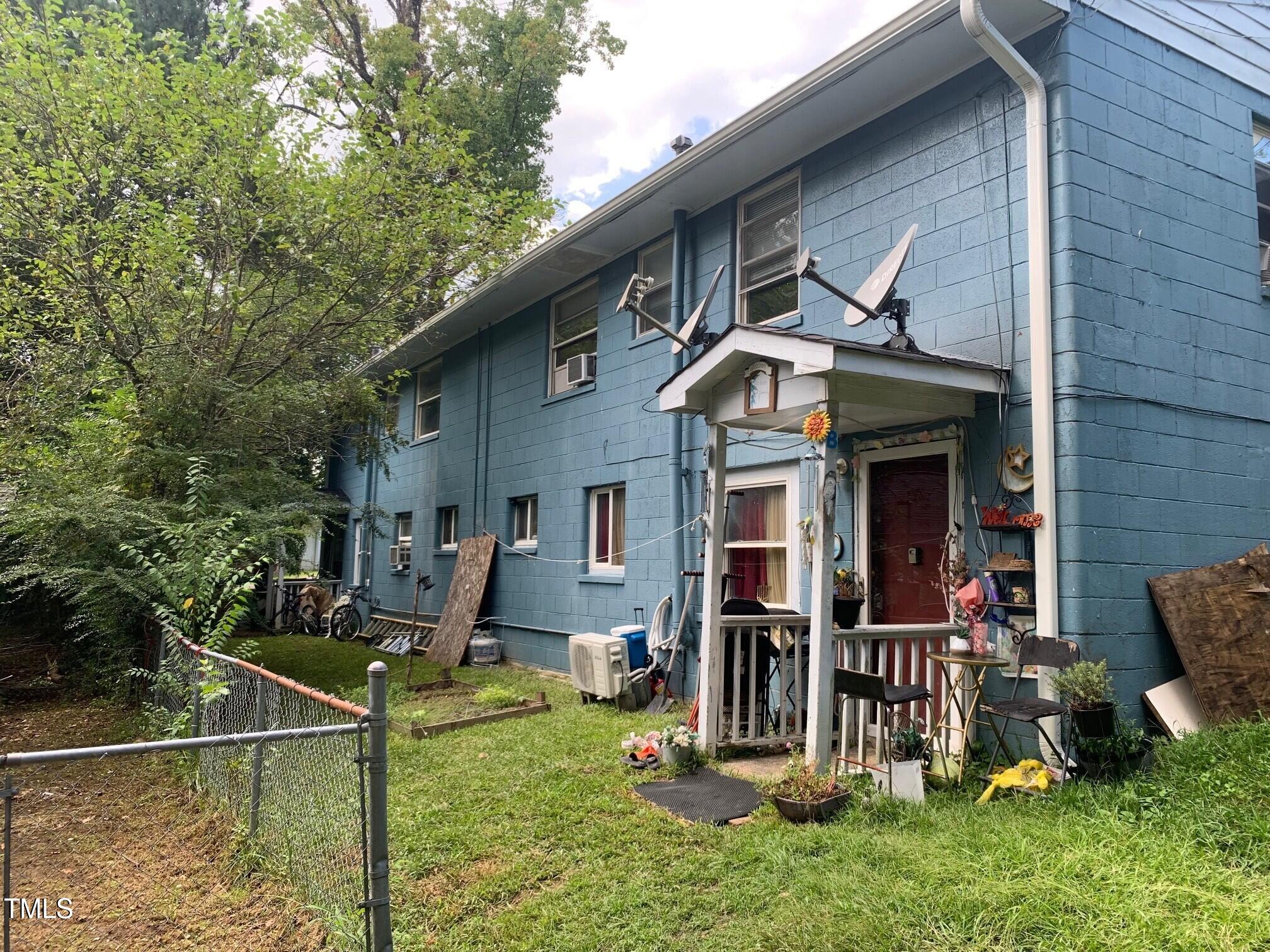 2203 Lafayette Street