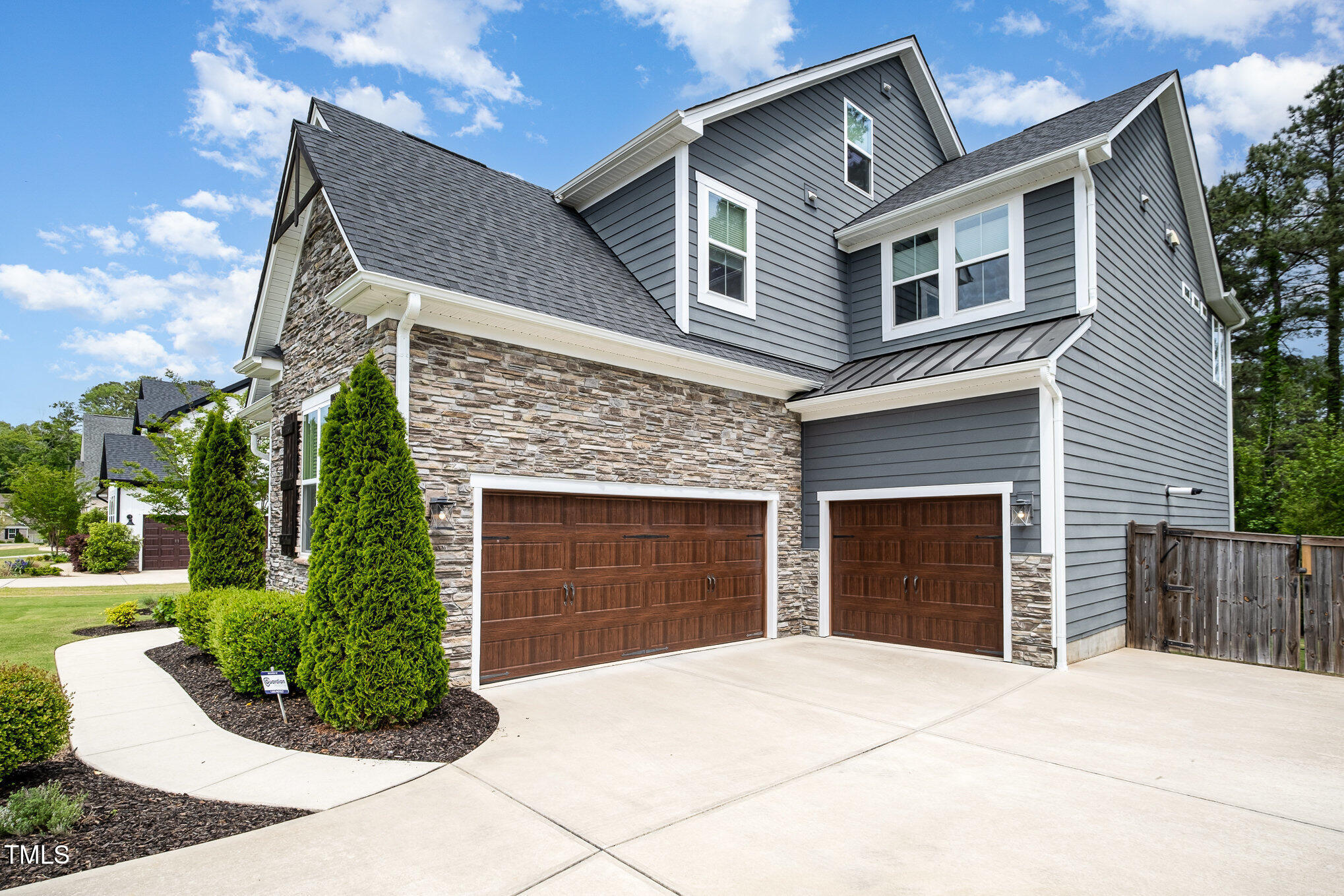 1112 Valley Rose Way