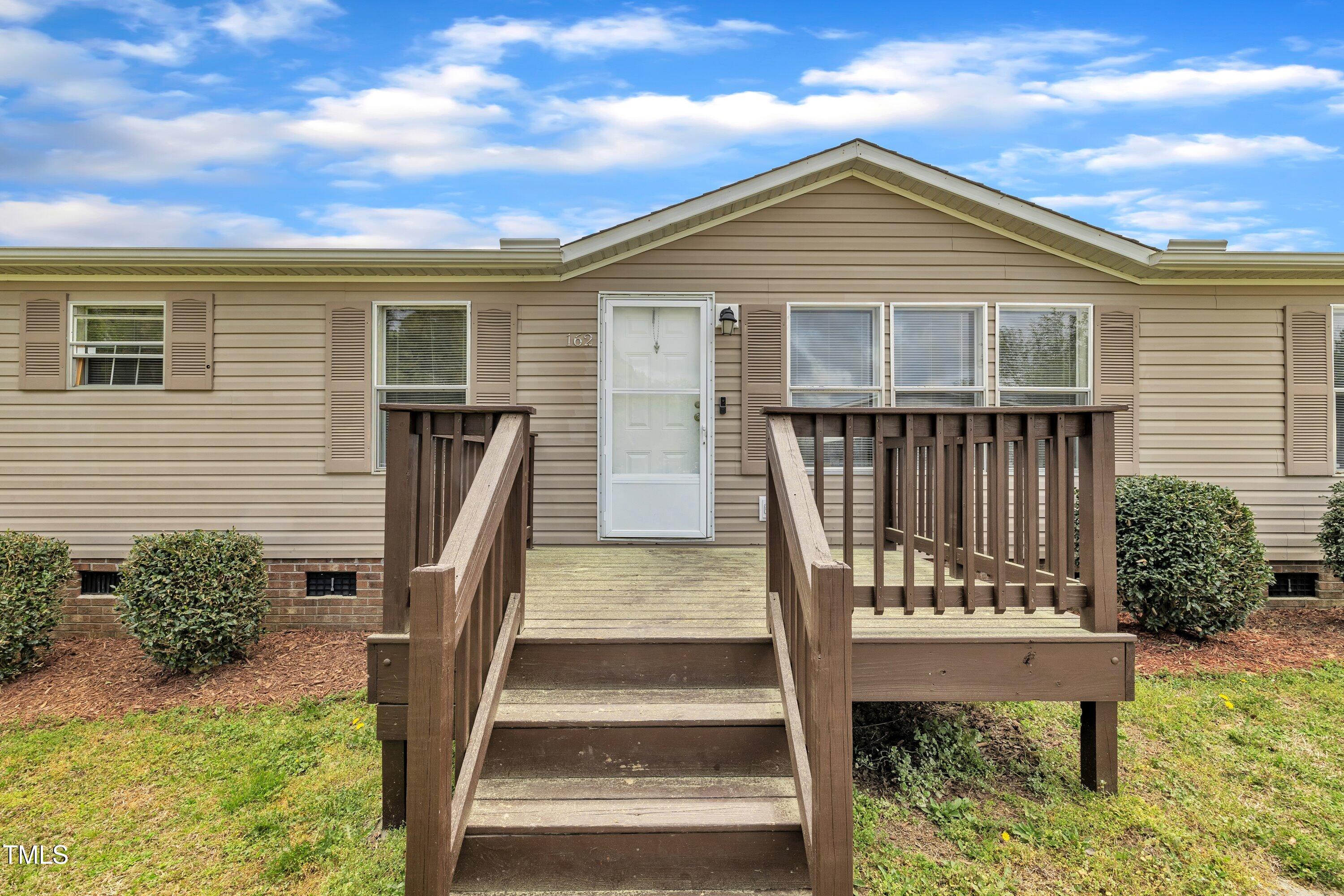 162 E Abbey Court