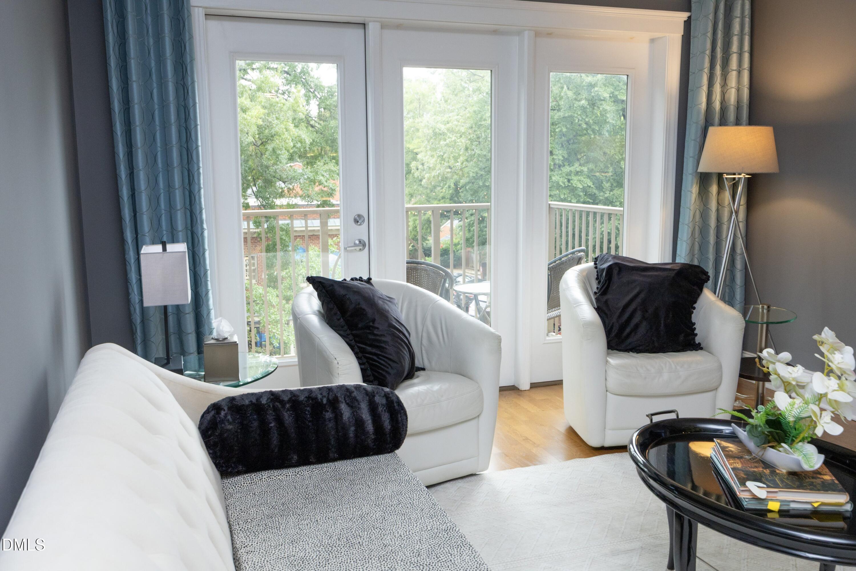 222 Glenwood Avenue 413