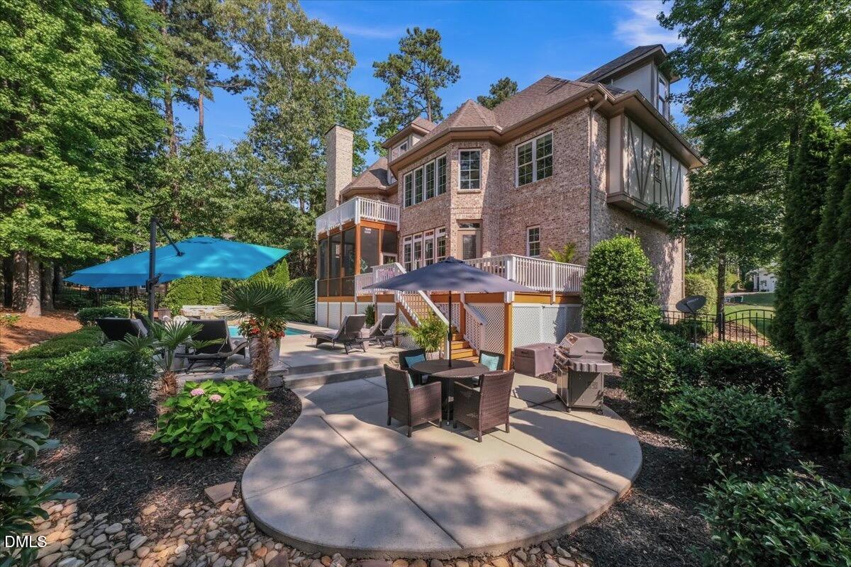 65 Forked Pine Court