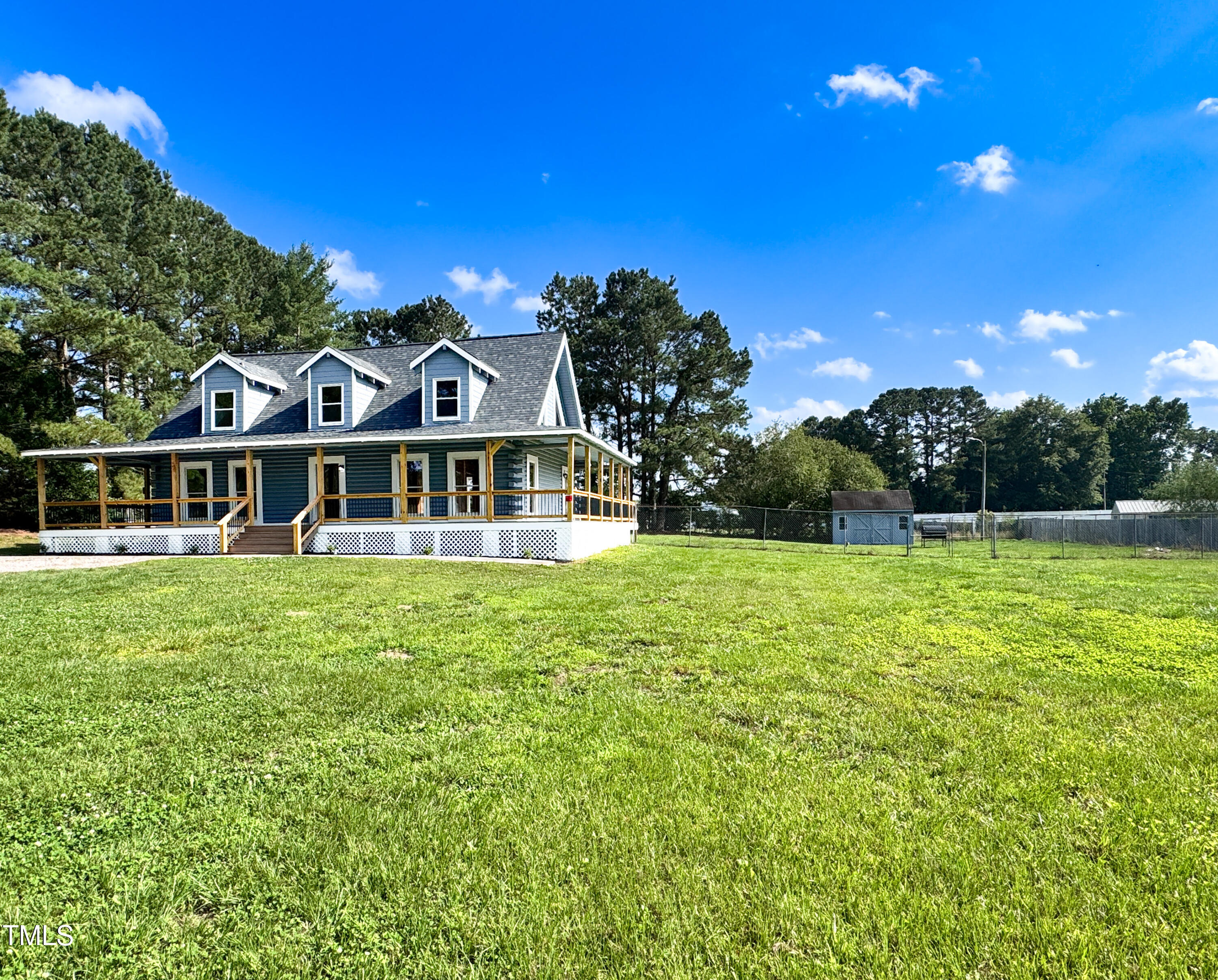 1283 Ennis Road