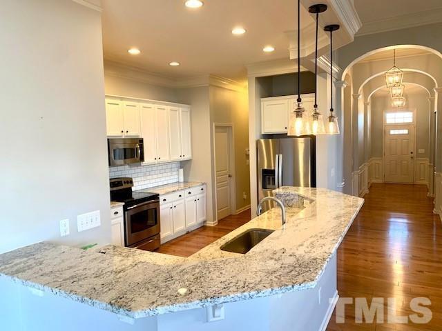 1807 Hackney Lane