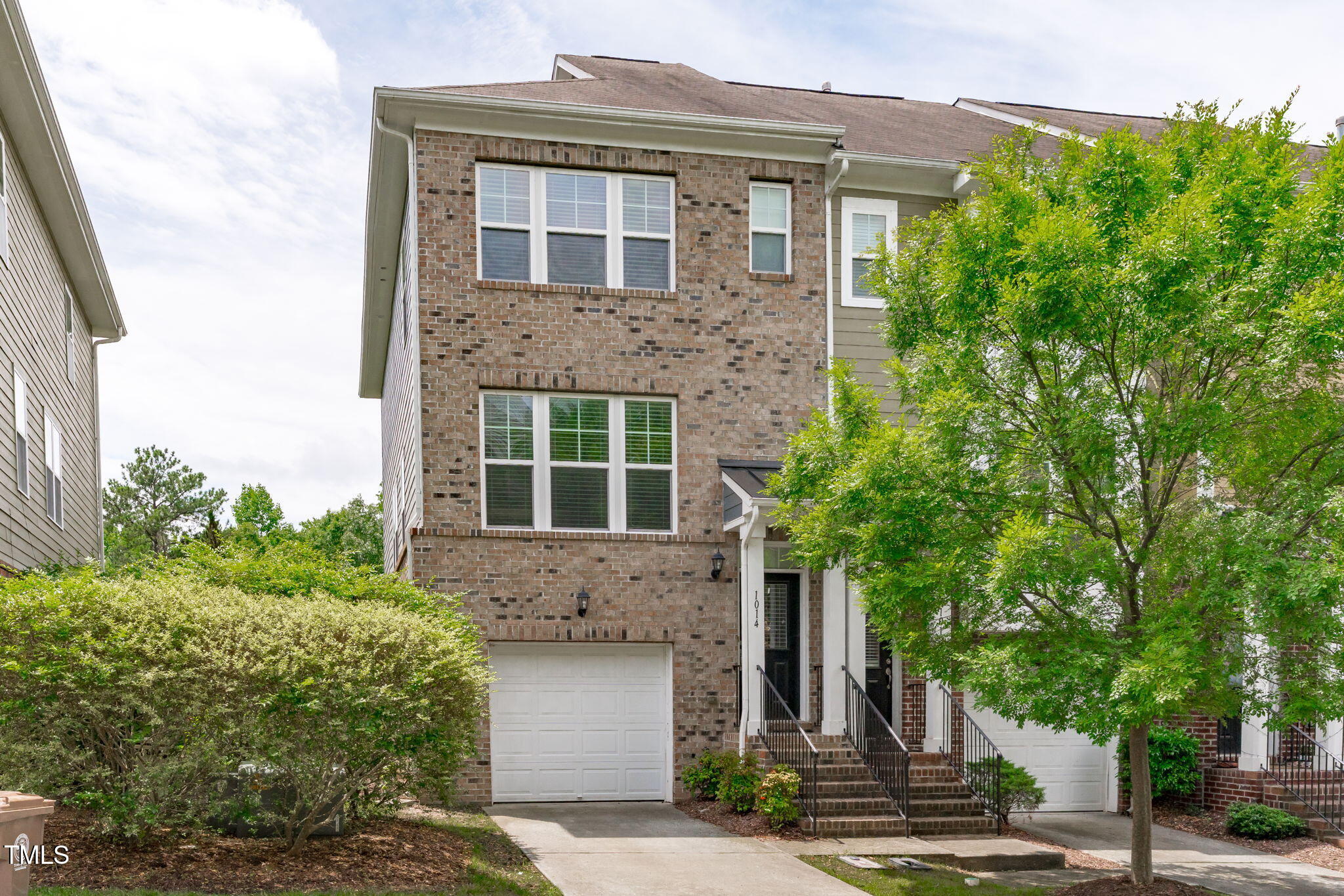 1014 Summerhouse Road