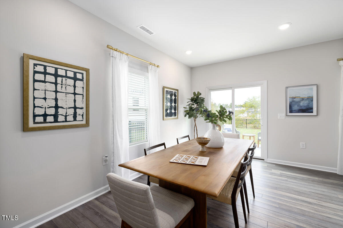 Fuquay Varina, North Carolina 27526, United States, 4 Bedrooms Bedrooms, ,3 BathroomsBathrooms,Residential,Active,32080