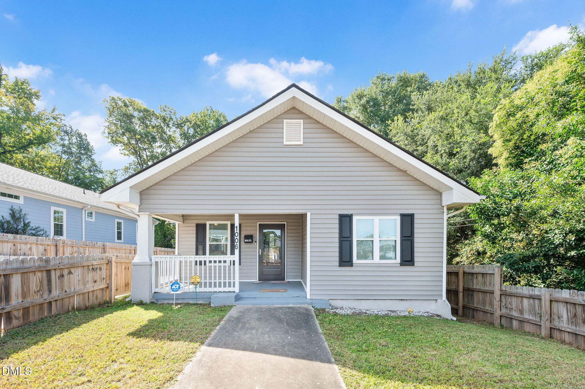 1006 Holloway Street