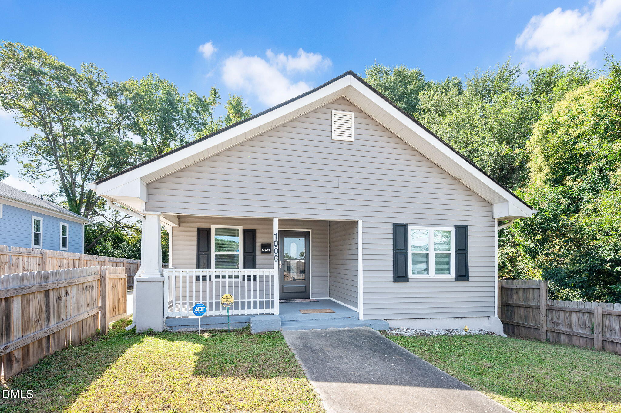 1006 Holloway Street