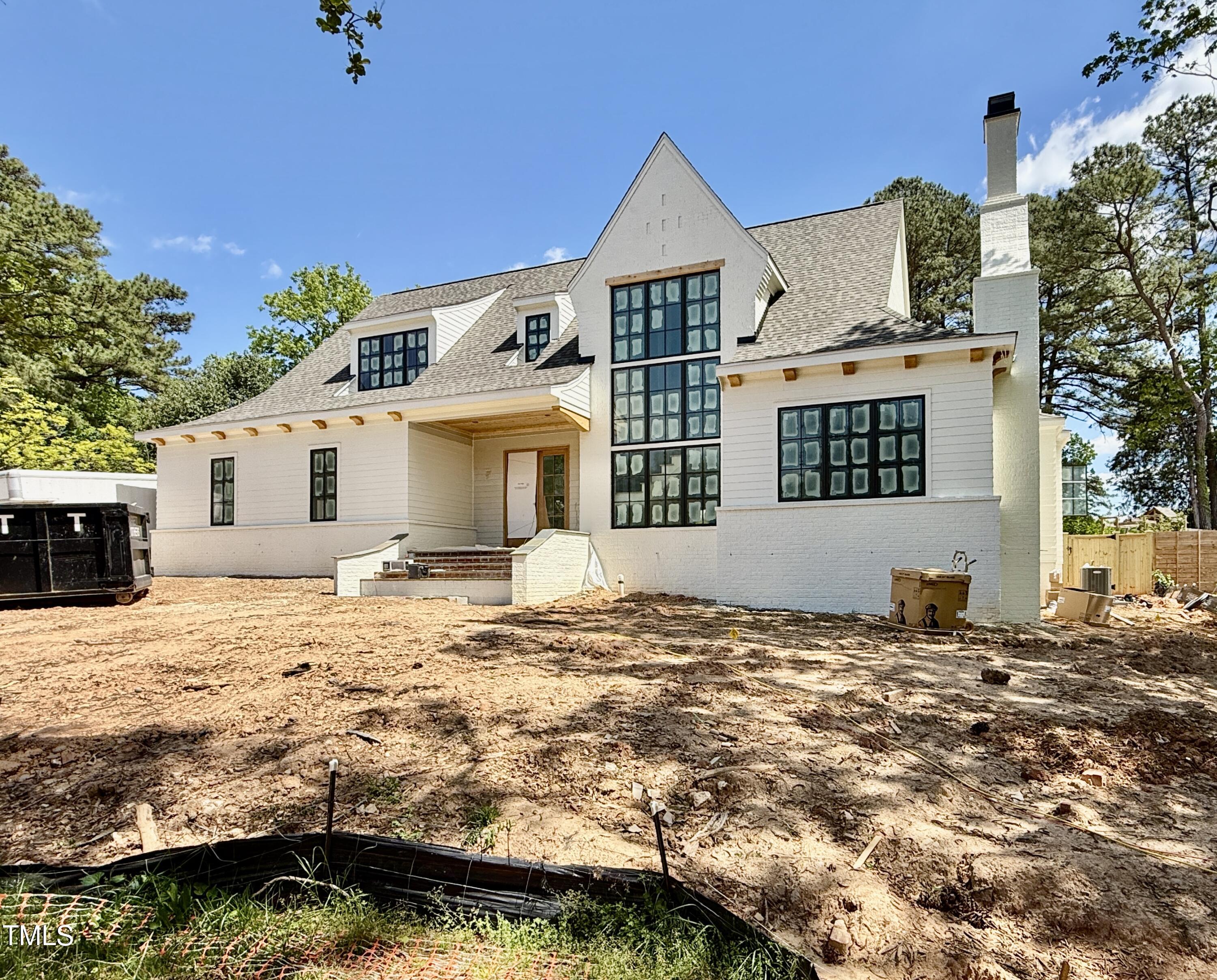 5504 Kingwood Drive