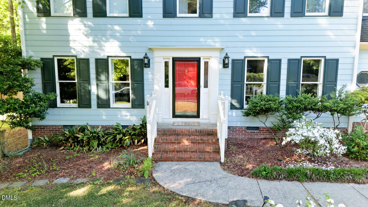 5107 Stardust Drive