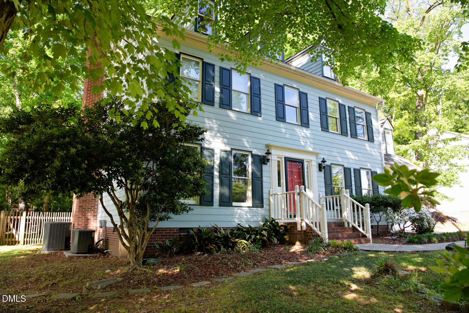 5107 Stardust Drive
