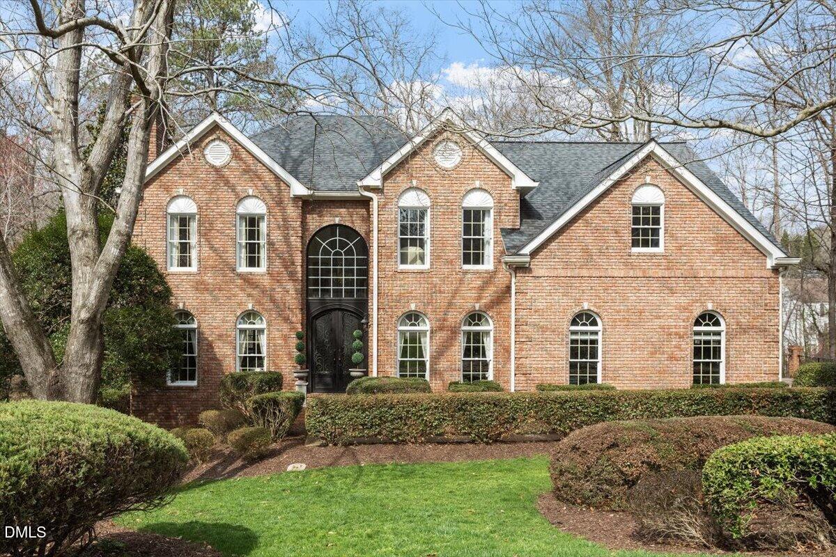 114 Large Oaks Drive