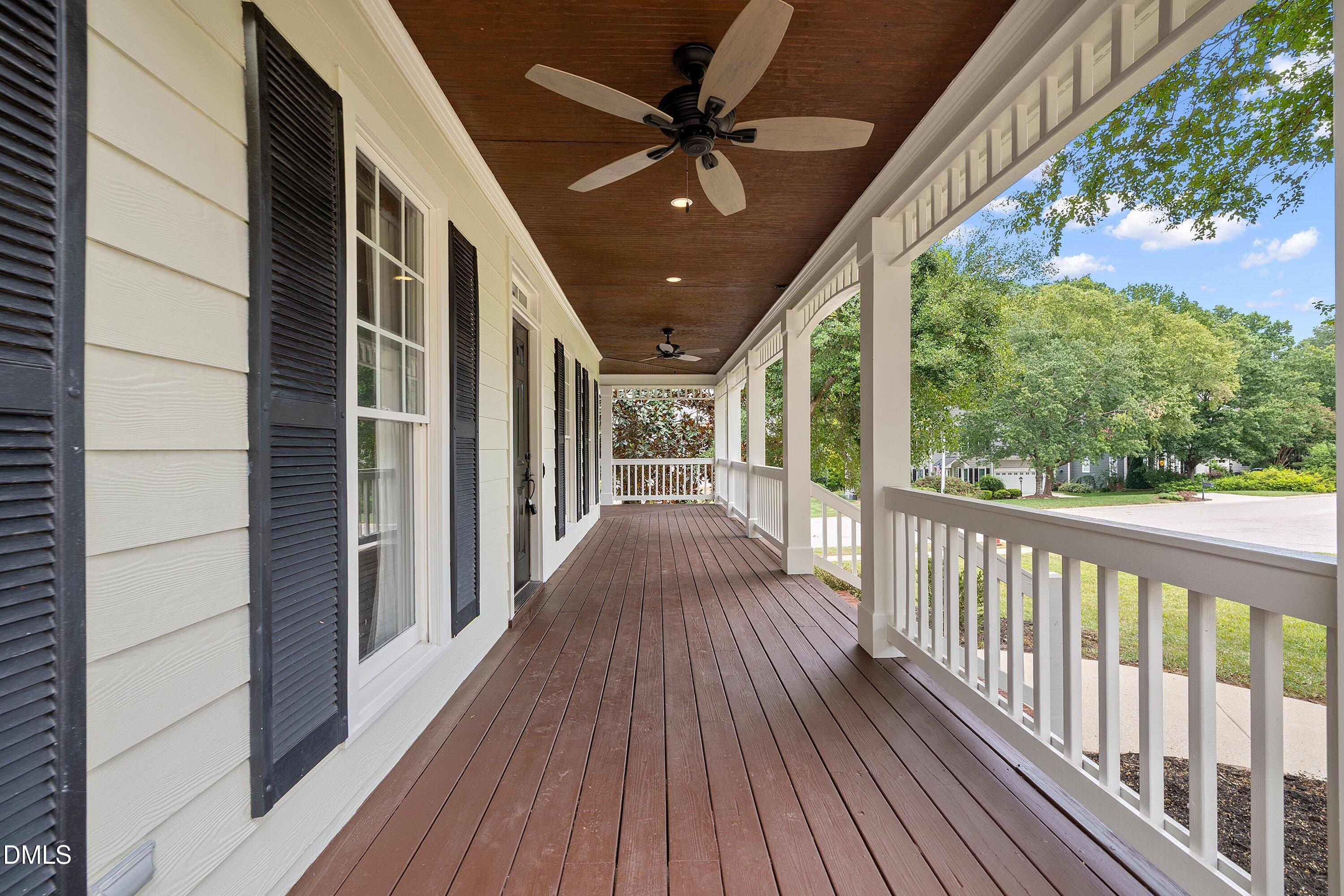 100 Robbins Reef Way